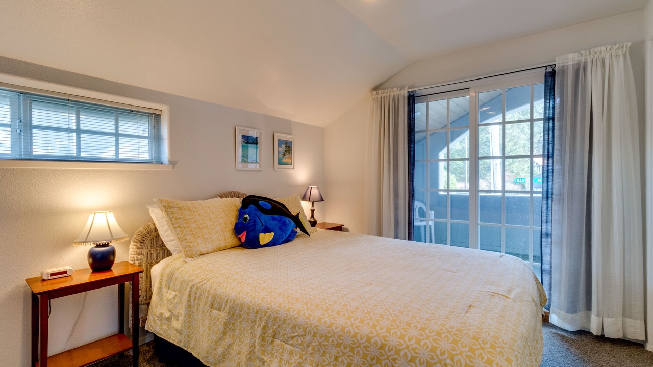 Photo of Bedroom in Oceanside