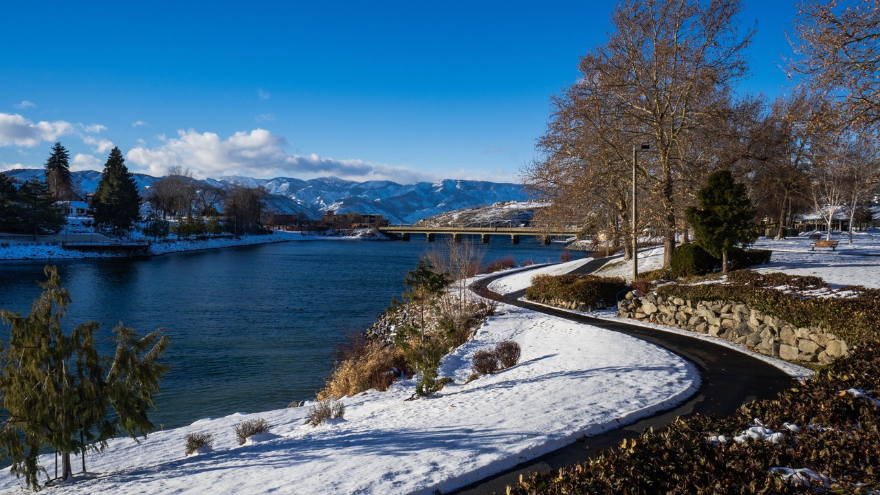 Photo of Others in Chelan