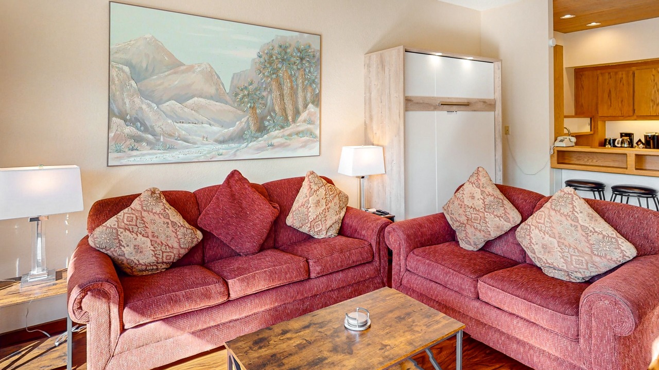 Photo of Livingroom in Chelan