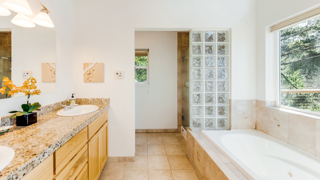 Photo of Bathroom in Agate Beach