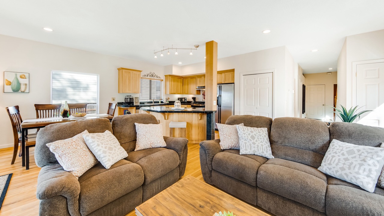 Photo of Livingroom in Agate Beach