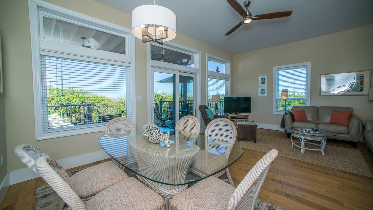 Photo of Livingroom in Cape San Blas