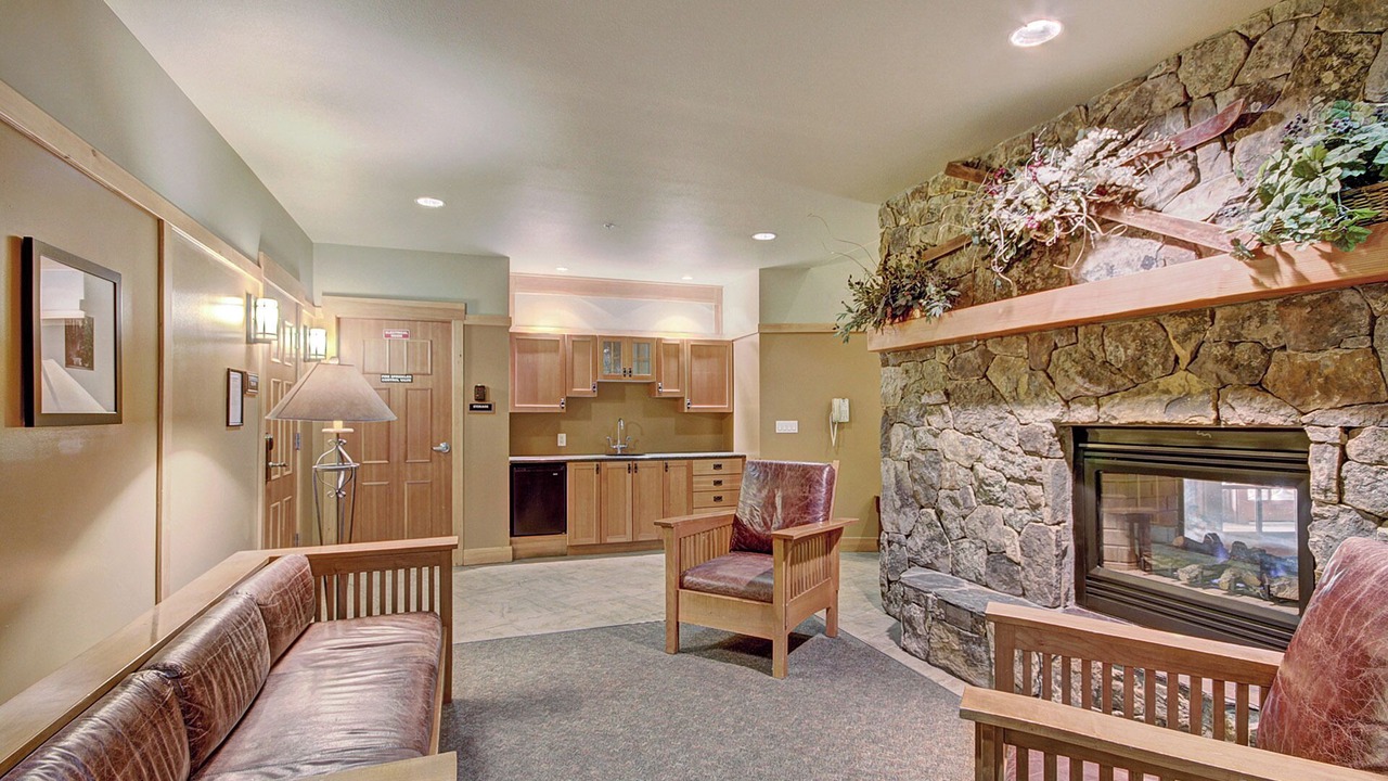 Photo of Livingroom in Copper Mountain Village