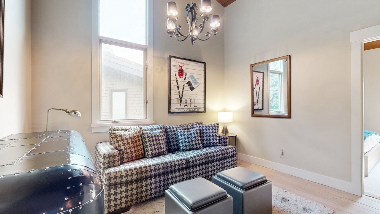 Photo of Livingroom in Vail
