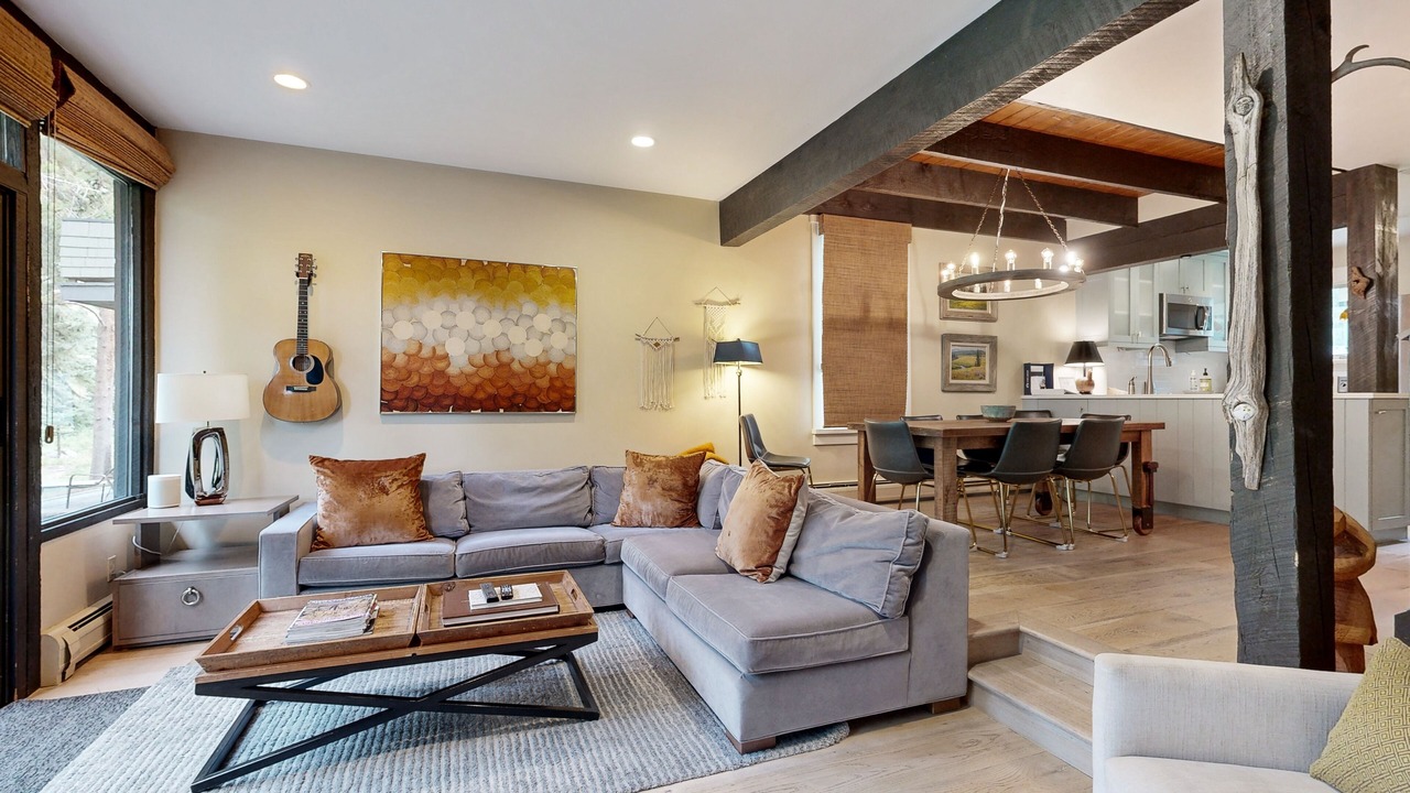 Photo of Livingroom in Vail