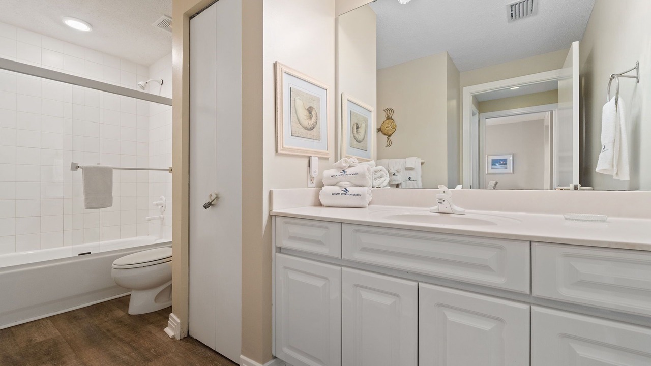 Photo of Bathroom in Ono Island