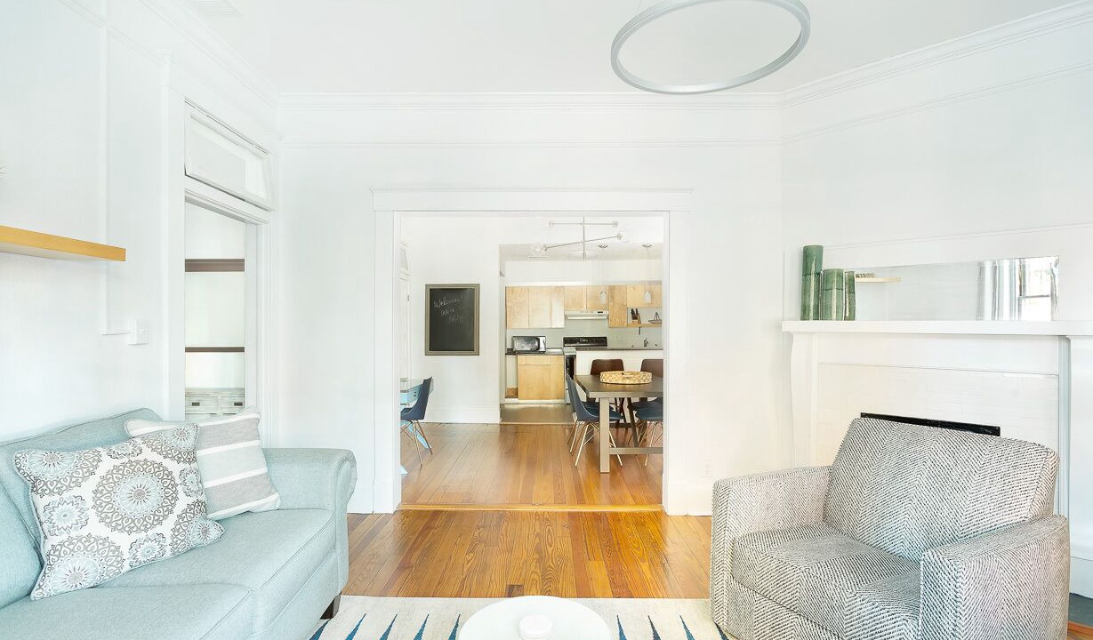 Photo of Livingroom in Historic District - North