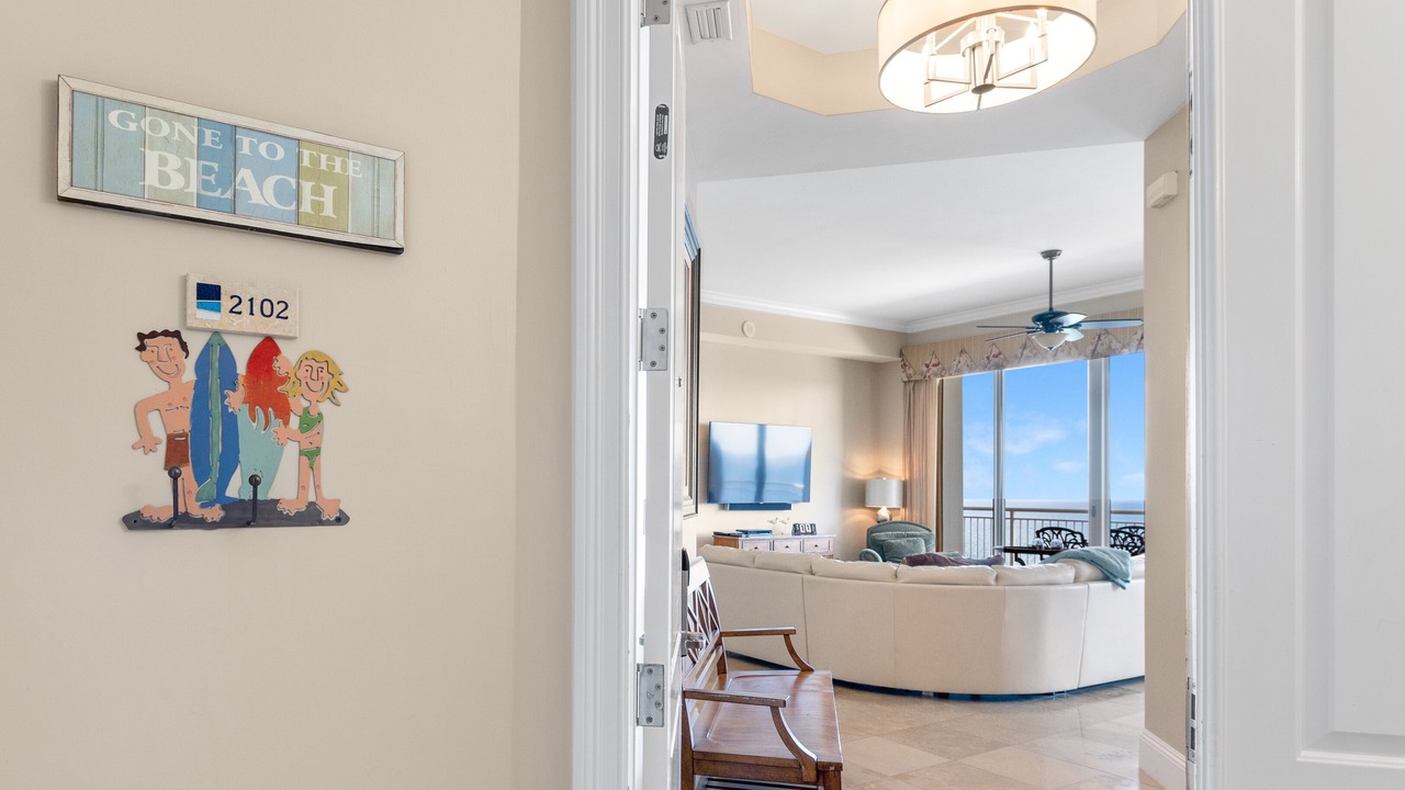 Photo of Livingroom in Ono Island
