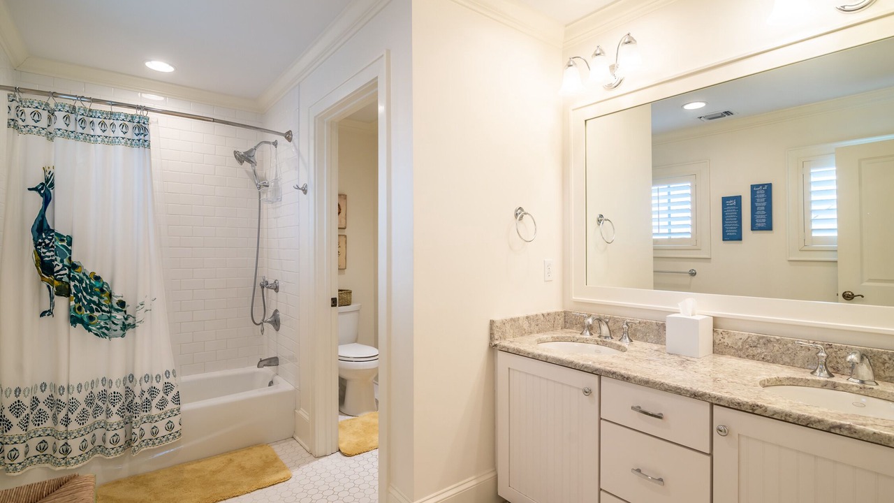 Photo of Bathroom in Debordieu Colony