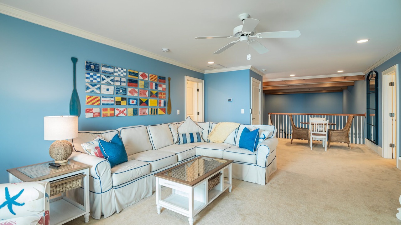 Photo of Livingroom in Debordieu Colony