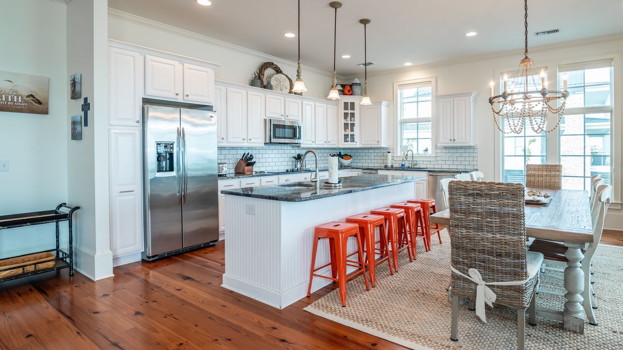Photo of Kitchen in Debordieu Colony