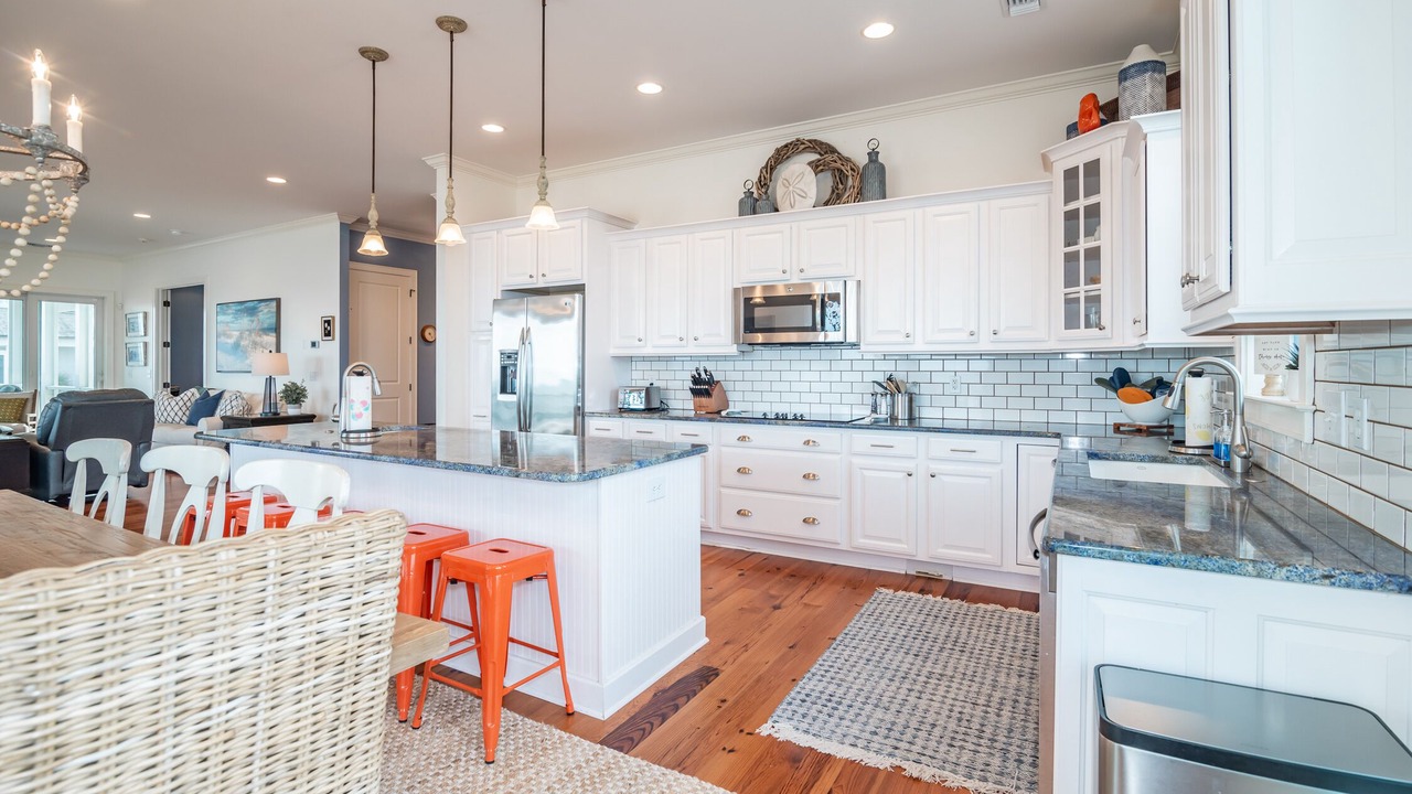 Photo of Kitchen in Debordieu Colony