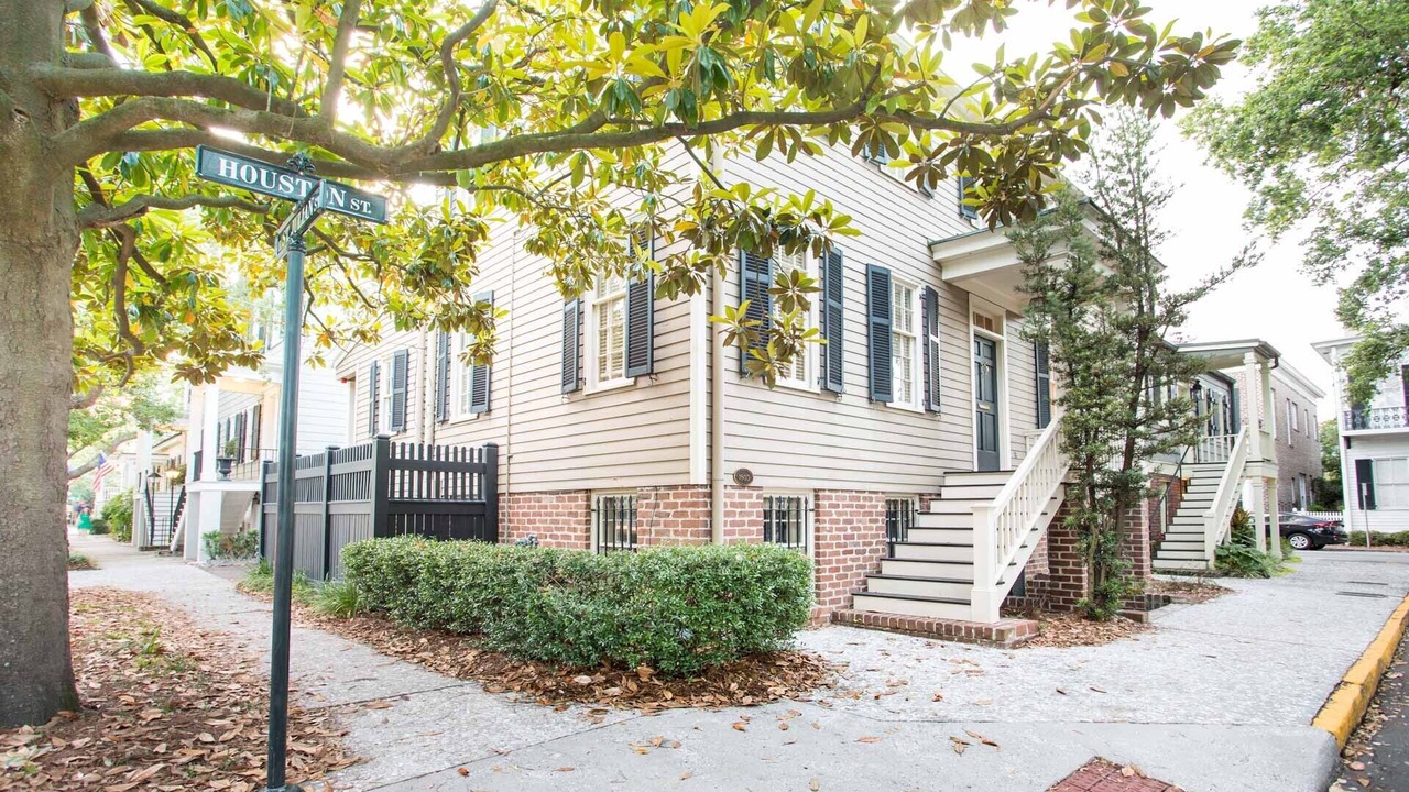 Photo of Outdoor in Historic District - North
