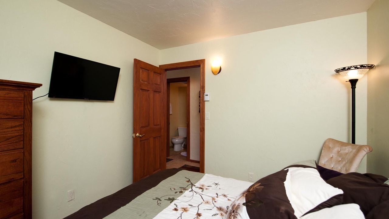 Photo of Bedroom in Purgatory