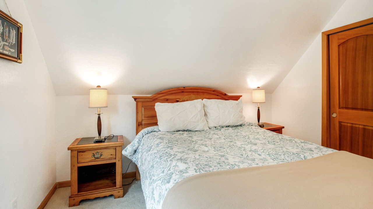 Photo of Bedroom in Rockaway Beach