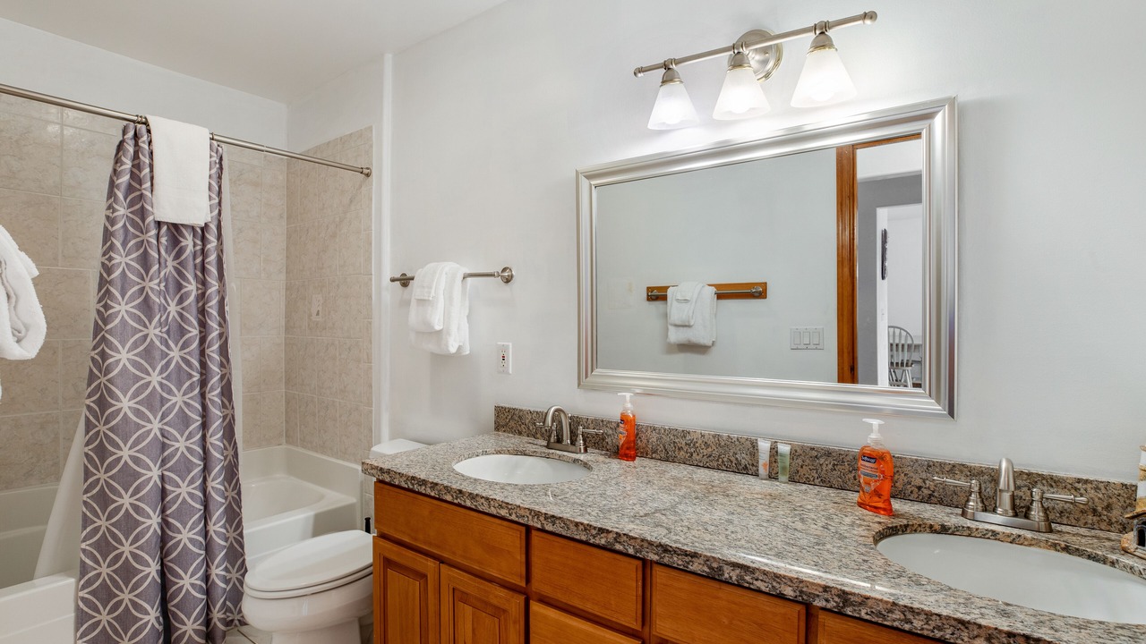 Photo of Bathroom in Rockaway Beach