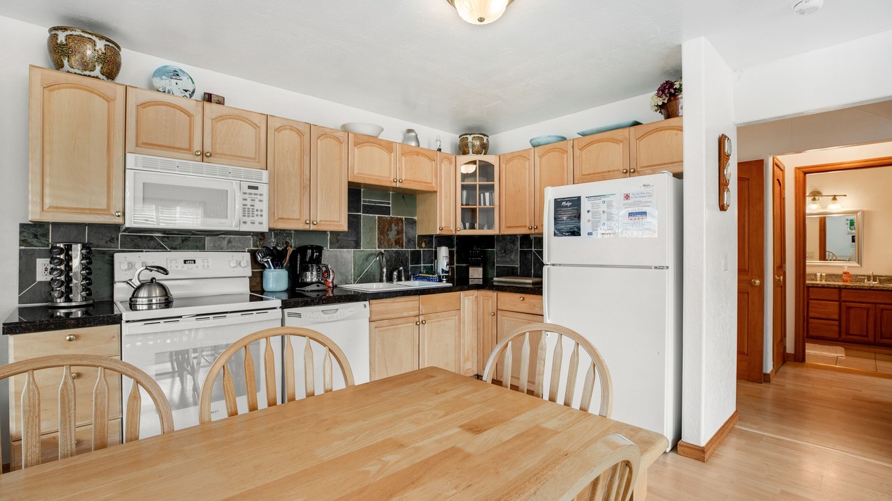 Photo of Kitchen in Rockaway Beach