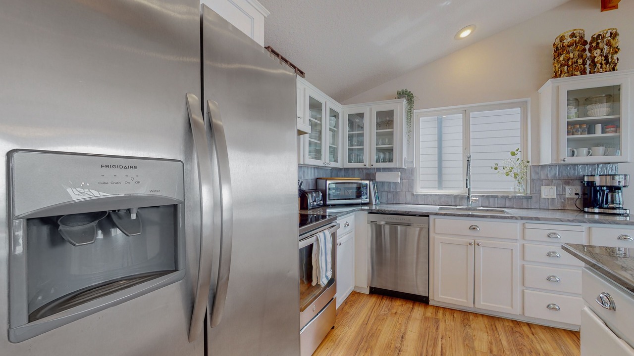 Photo of Kitchen in Rockaway Beach