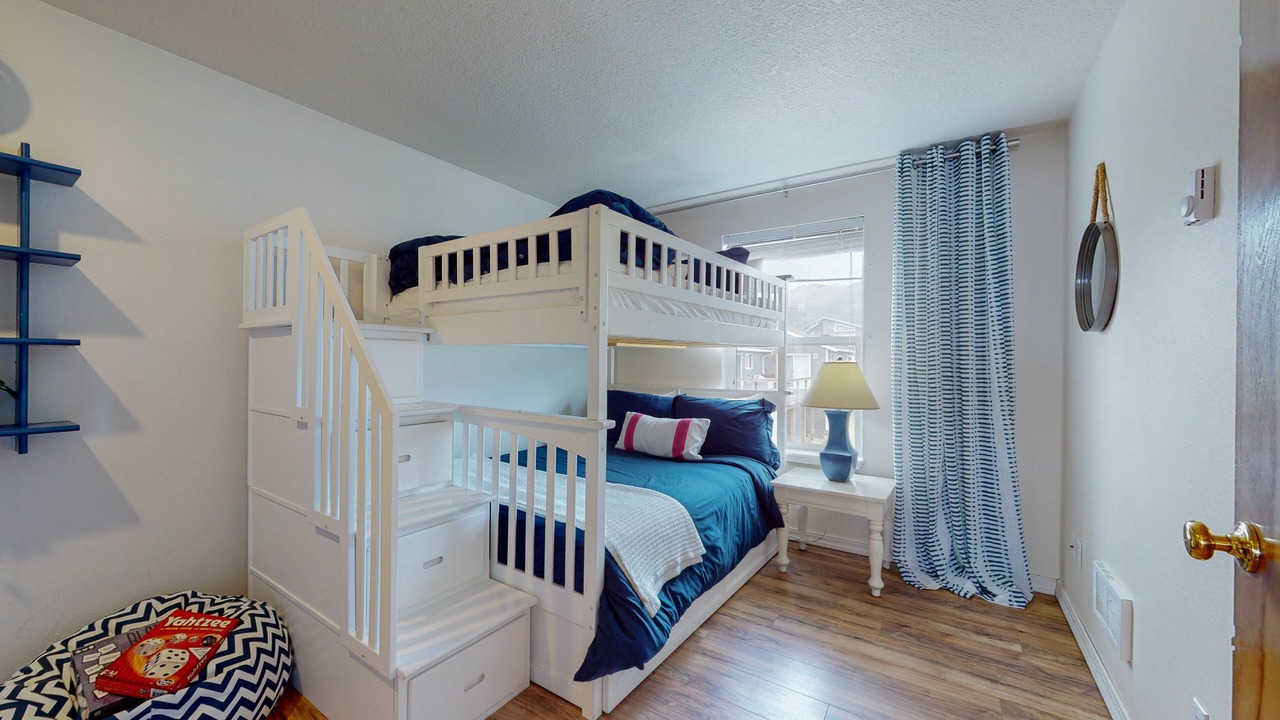 Photo of Bedroom in Rockaway Beach
