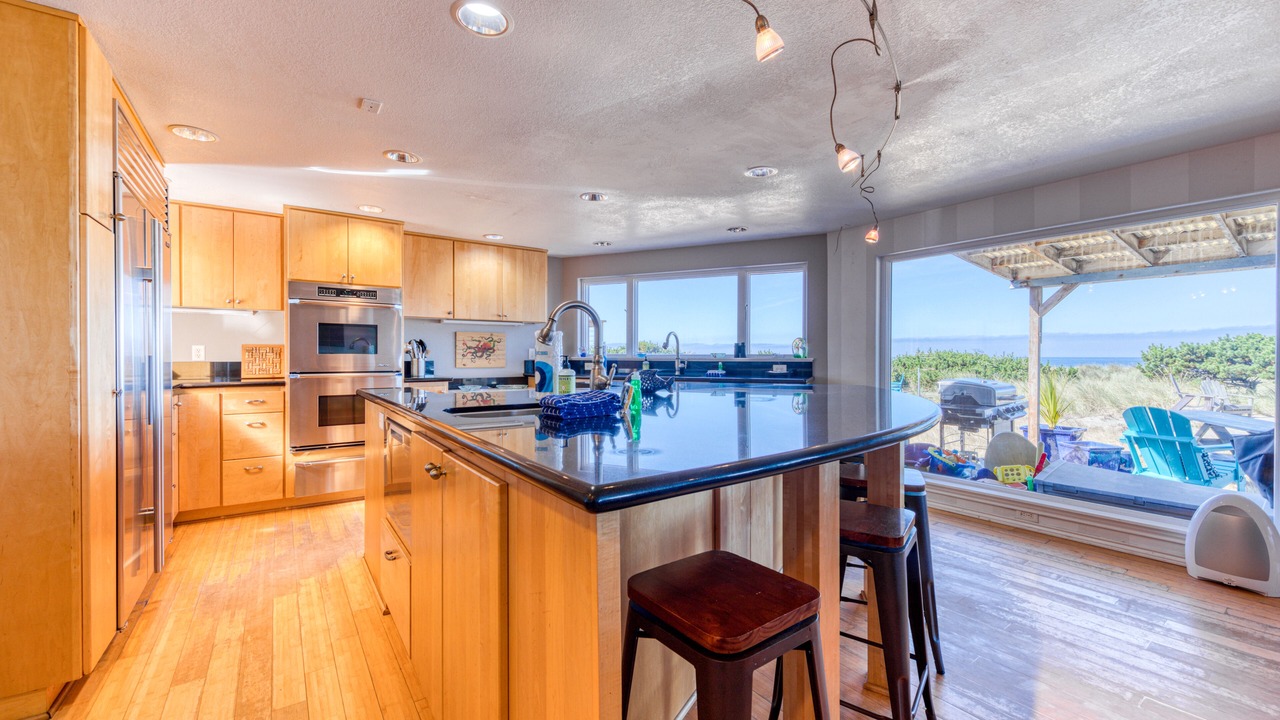 Photo of Kitchen in Rockaway Beach