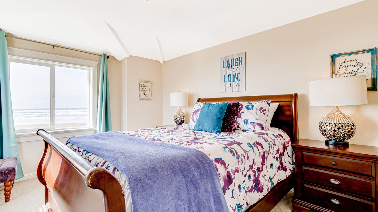 Photo of Bedroom in Rockaway Beach