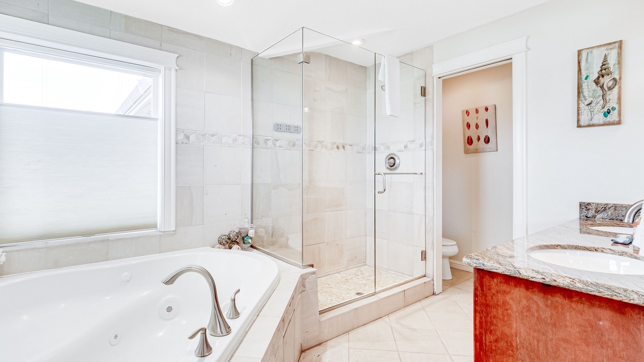 Photo of Bathroom in Rockaway Beach