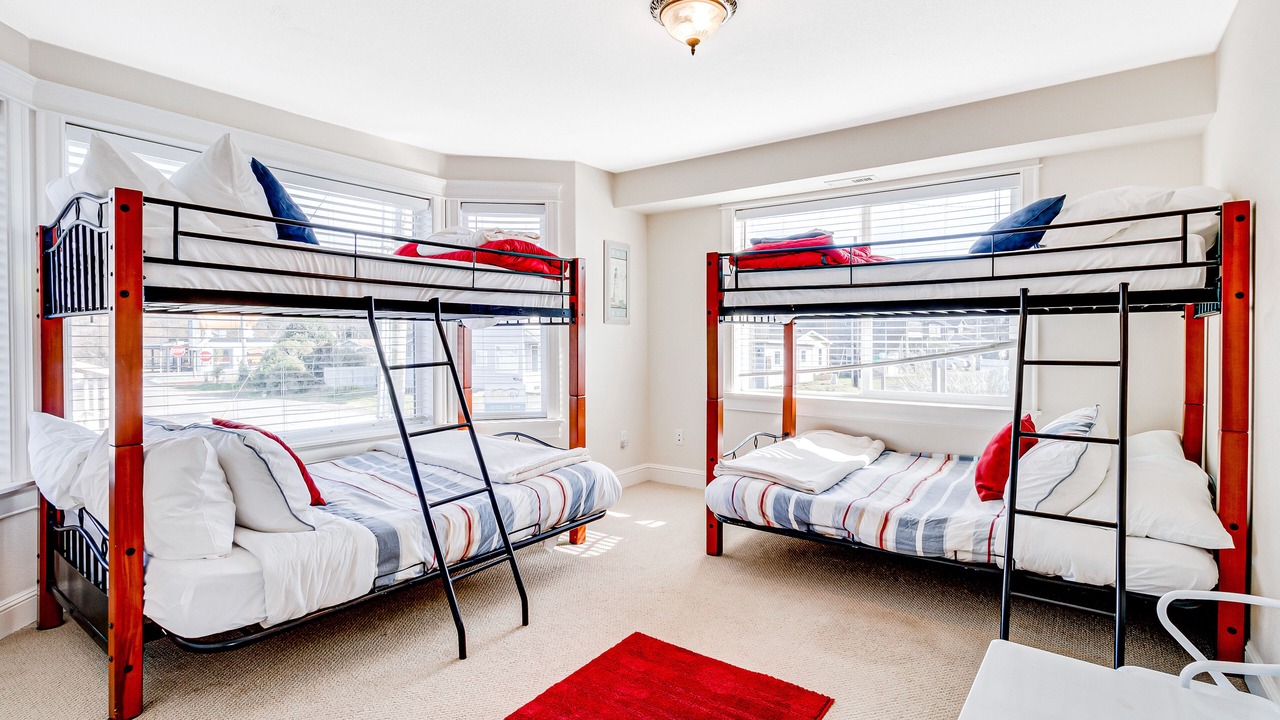 Photo of Bedroom in Rockaway Beach