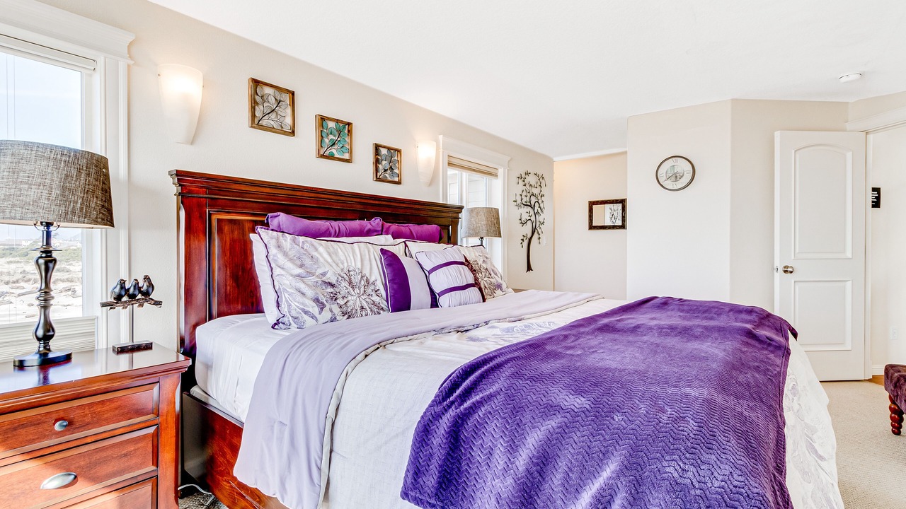 Photo of Bedroom in Rockaway Beach