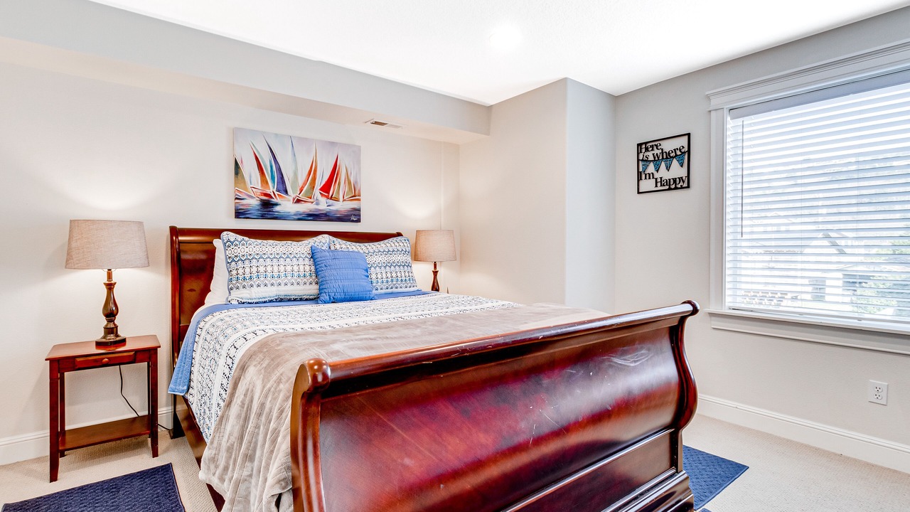 Photo of Bedroom in Rockaway Beach