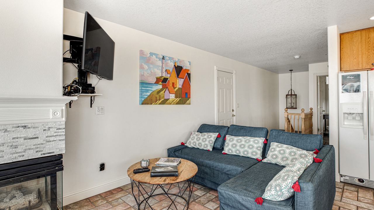 Photo of Livingroom in Rockaway Beach