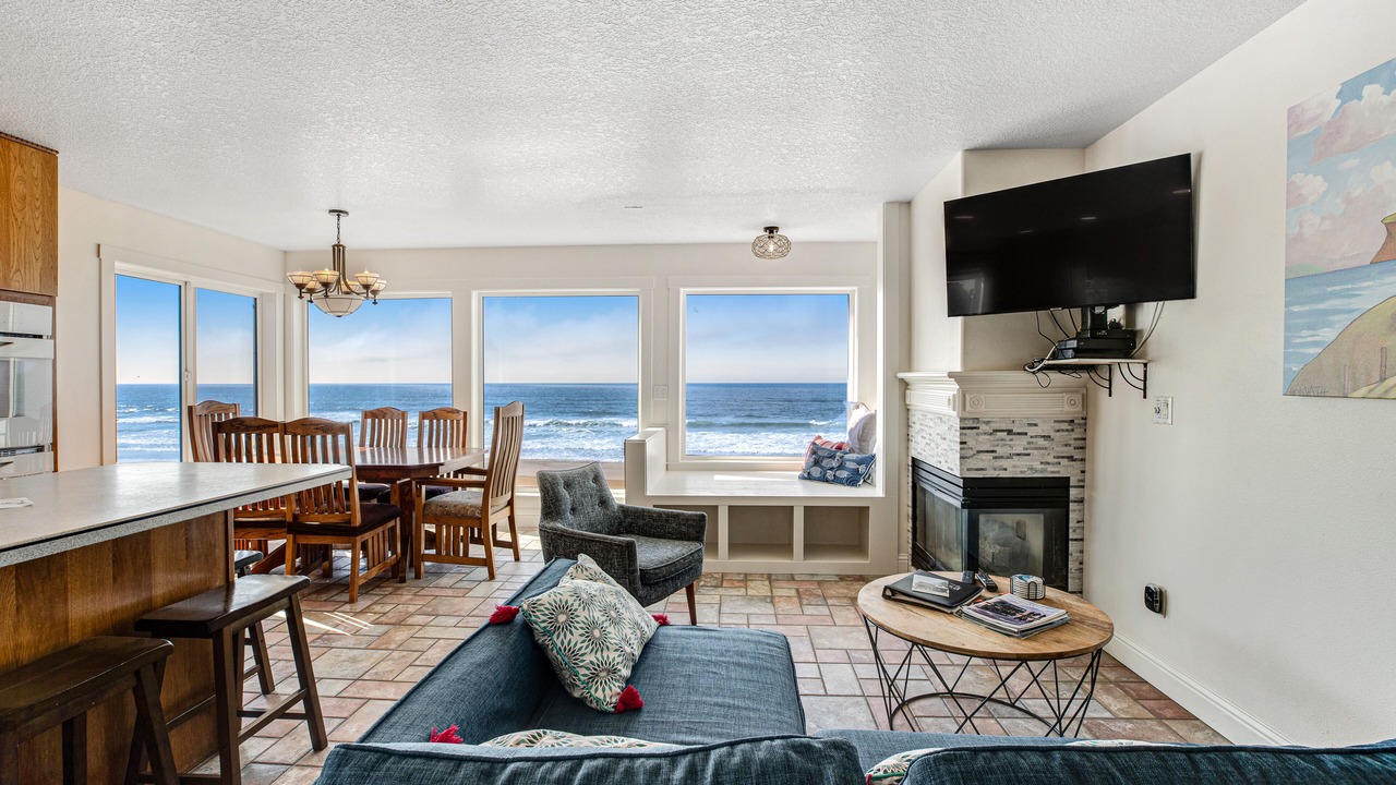 Photo of Livingroom in Rockaway Beach