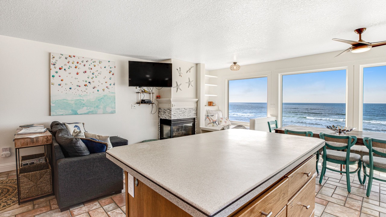 Photo of Livingroom in Rockaway Beach