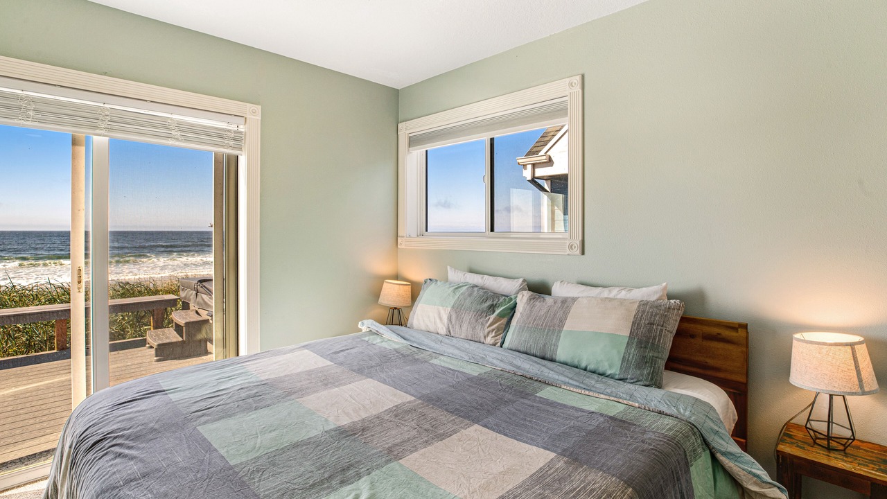Photo of Bedroom in Rockaway Beach