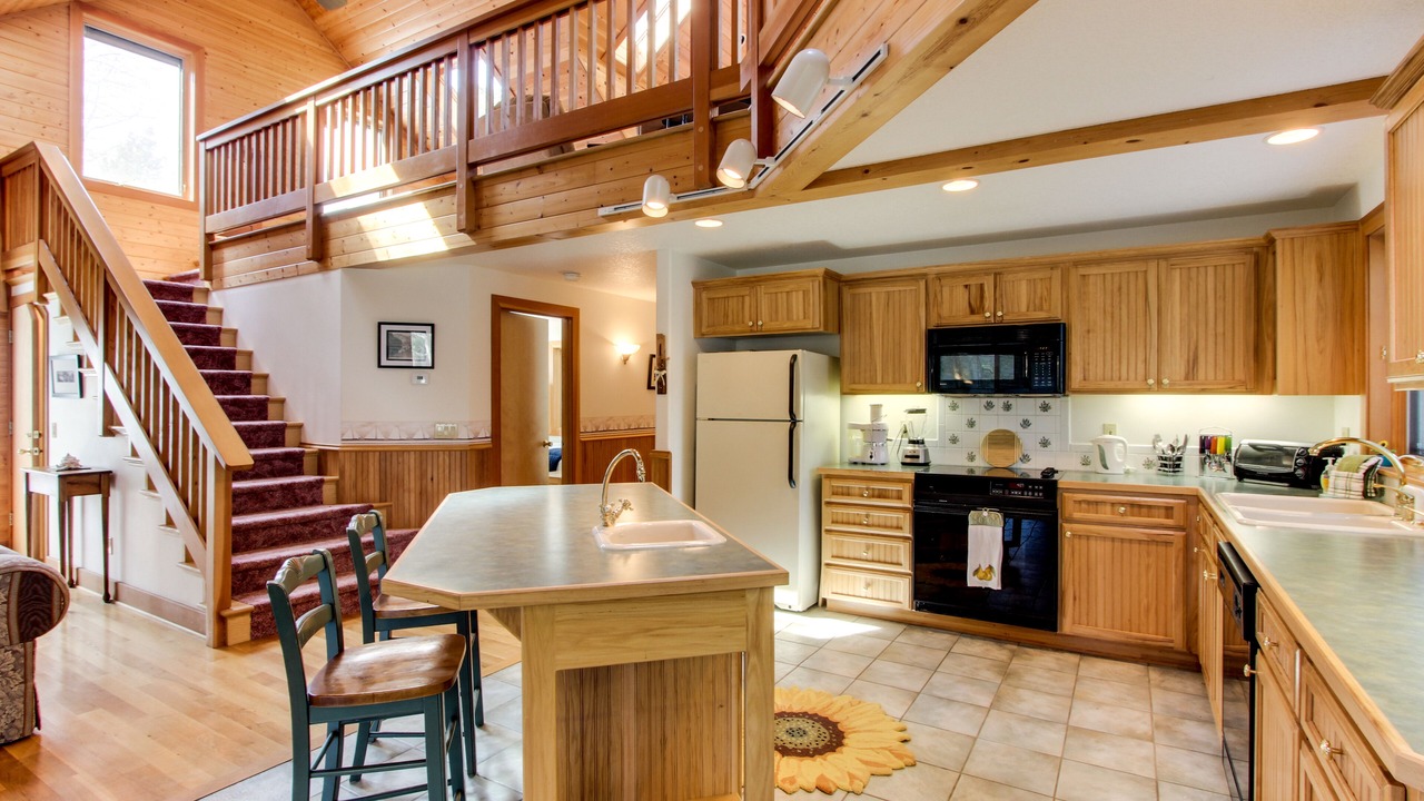 Photo of Kitchen in Downtown Cannon Beach