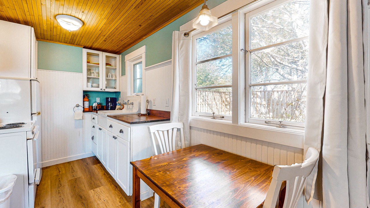 Photo of Kitchen in Downtown Cannon Beach