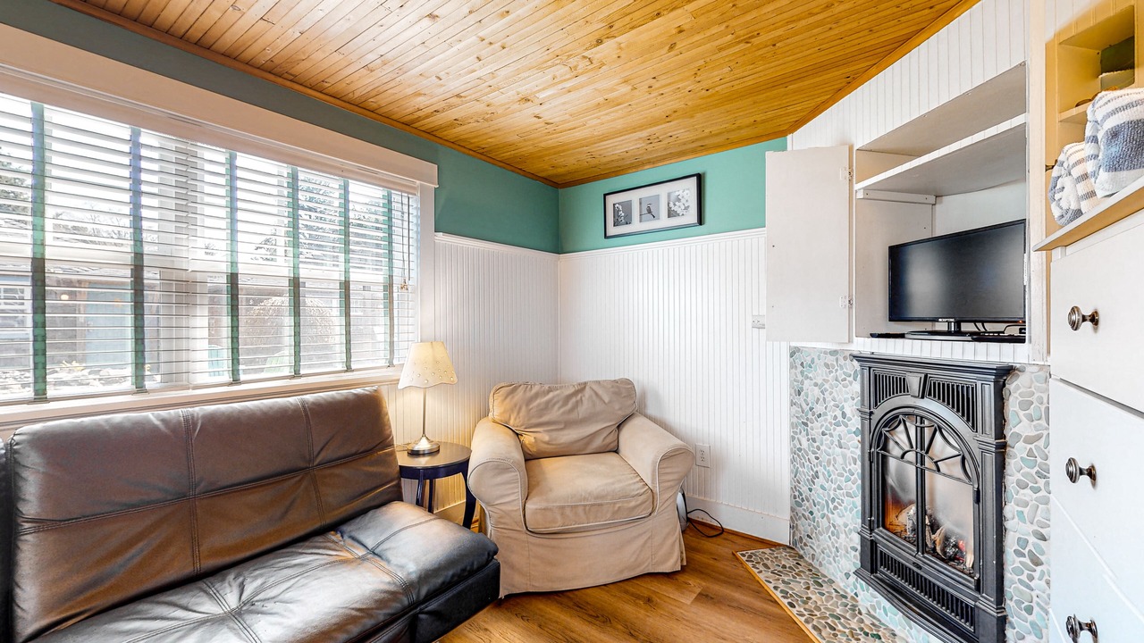 Photo of Livingroom in Downtown Cannon Beach
