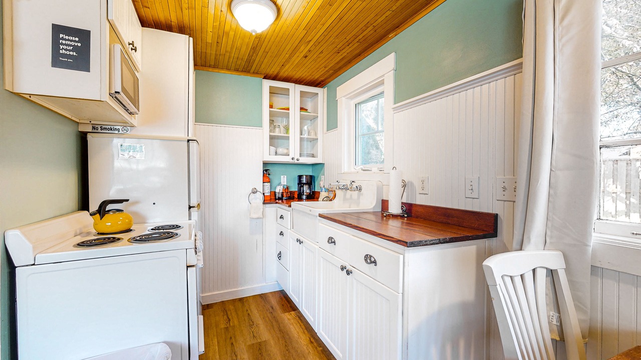 Photo of Kitchen in Downtown Cannon Beach