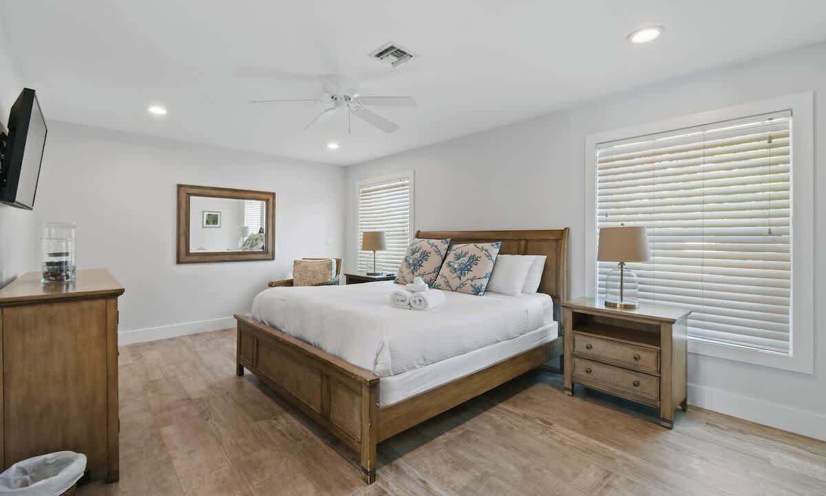 Photo of Bedroom in Garden Isles