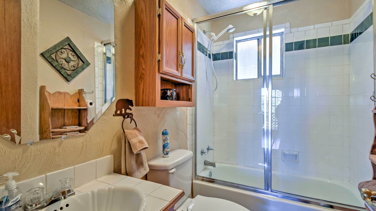 Photo of Bathroom in Rainbow Valley