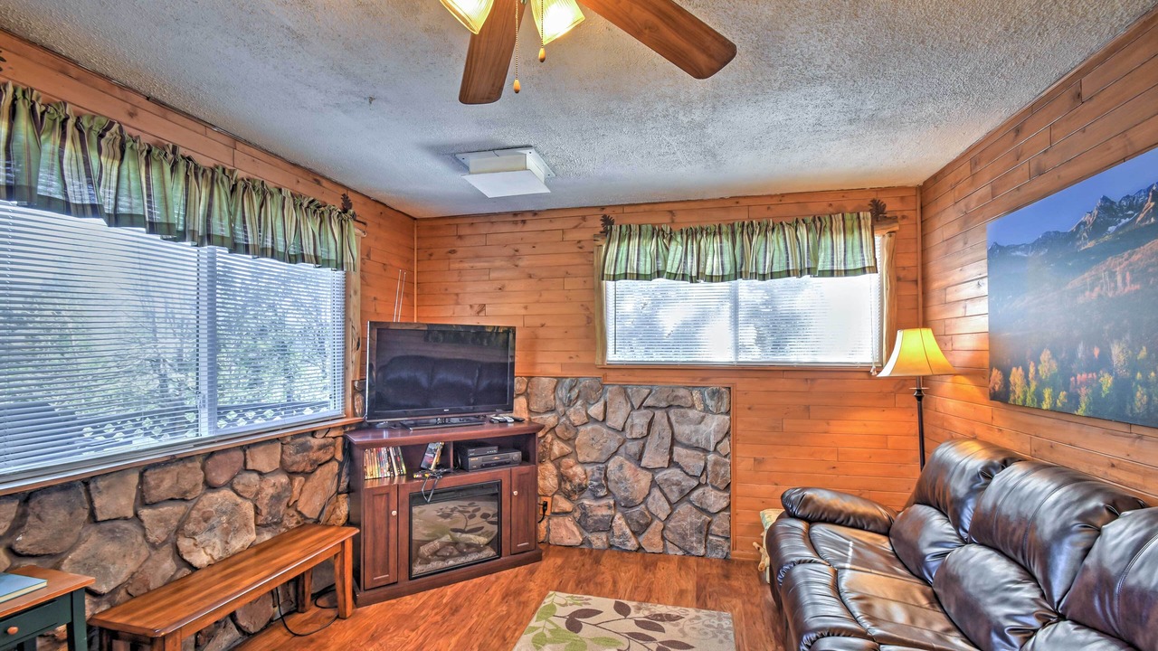 Photo of Livingroom in Rainbow Valley