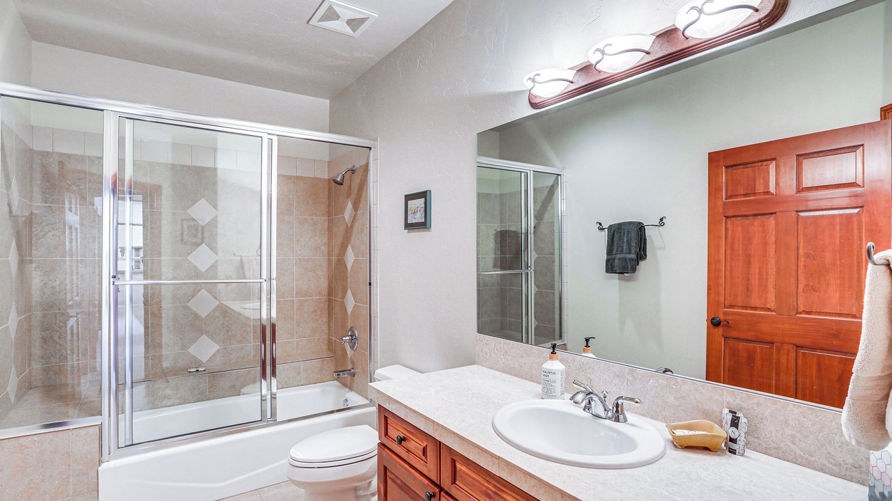 Photo of Bathroom in Edwards