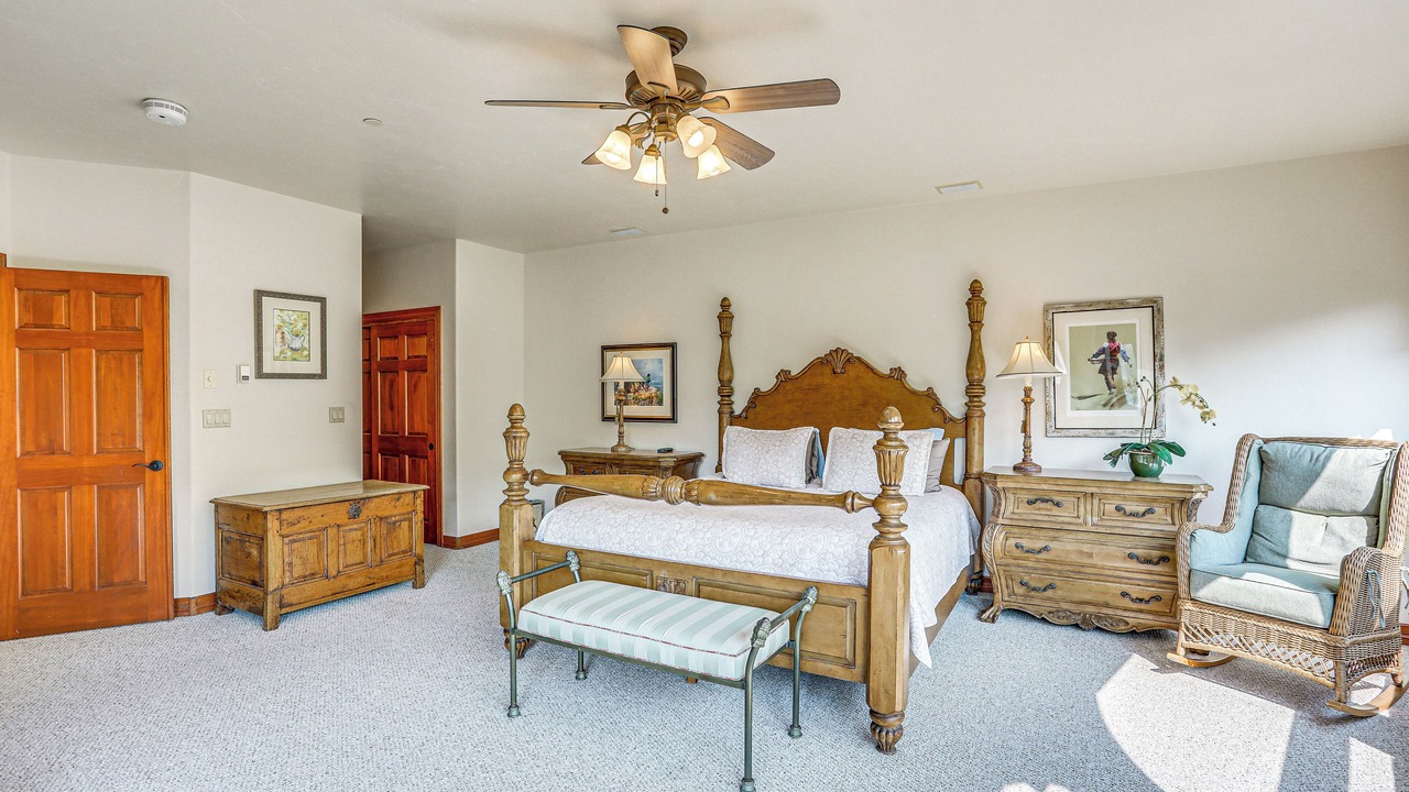 Photo of Bedroom in Edwards