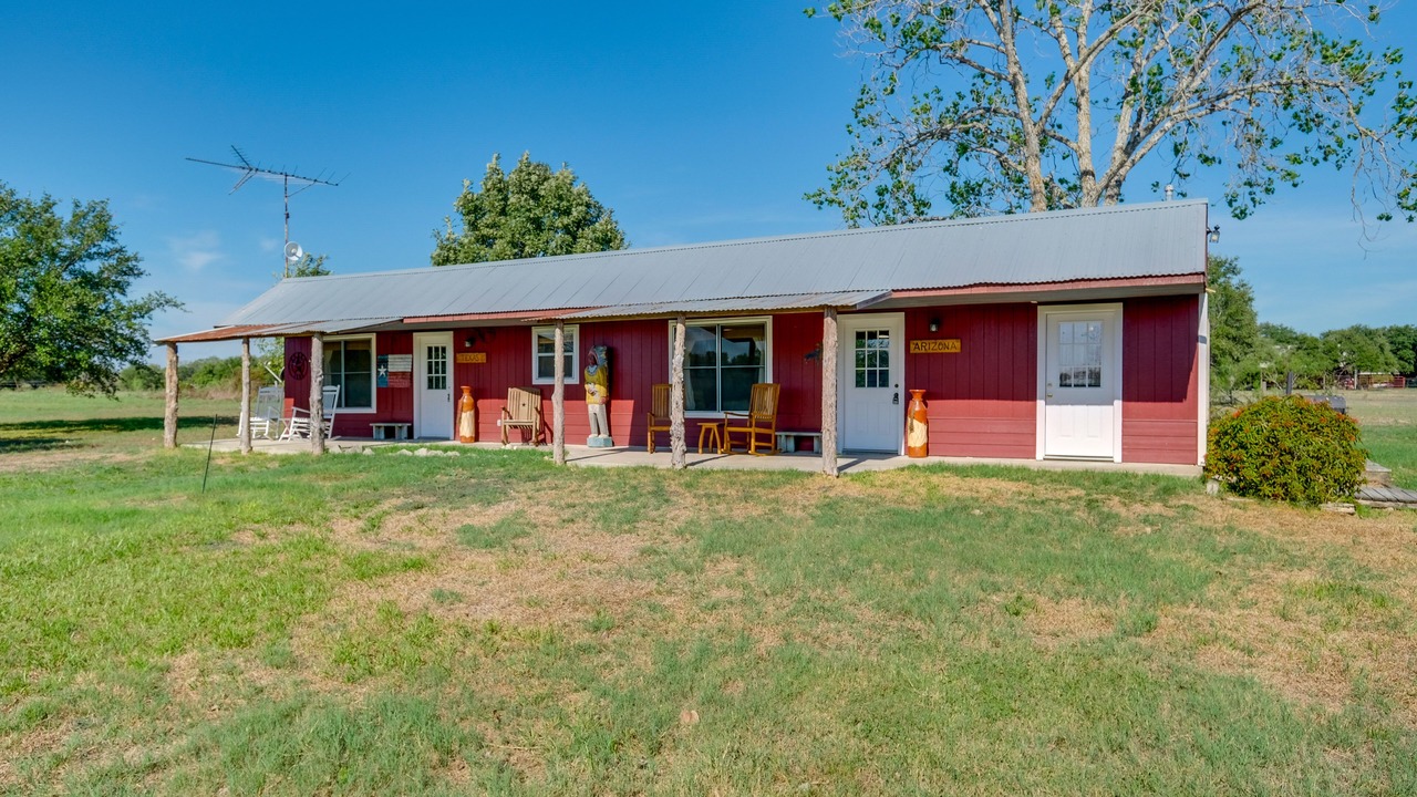 Photo of Outdoor in Carmine