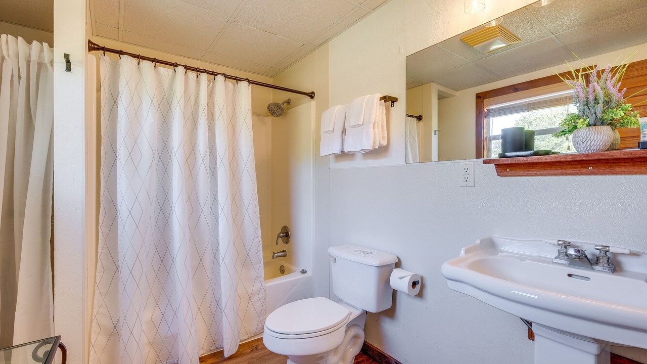 Photo of Bathroom in Carmine