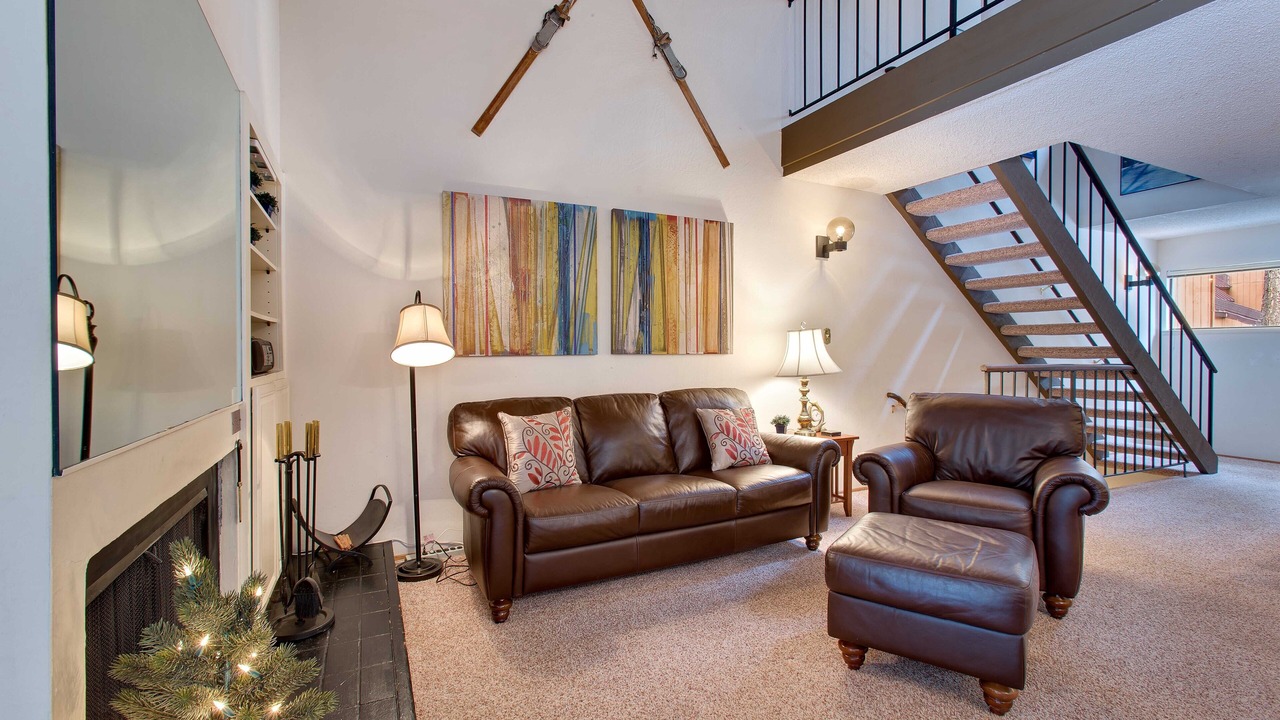 Photo of Livingroom in Carnelian Woods