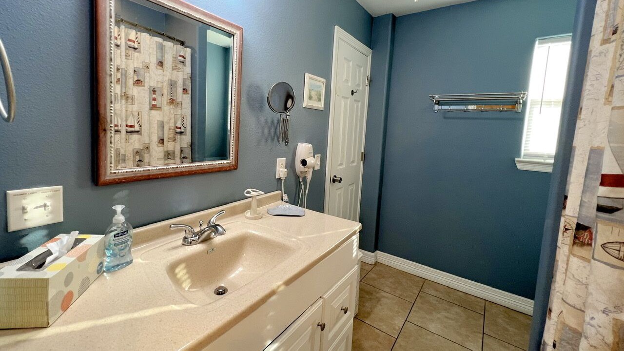 Photo of Bathroom in Port Bolivar