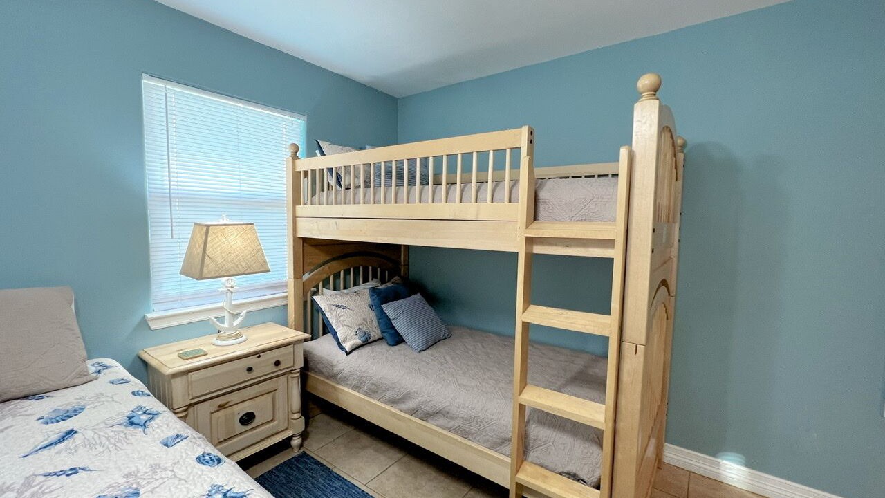 Photo of Bedroom in Port Bolivar