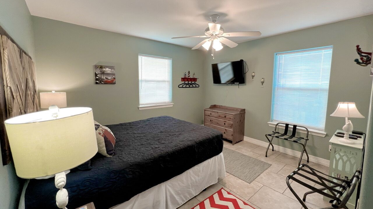 Photo of Bedroom in Port Bolivar