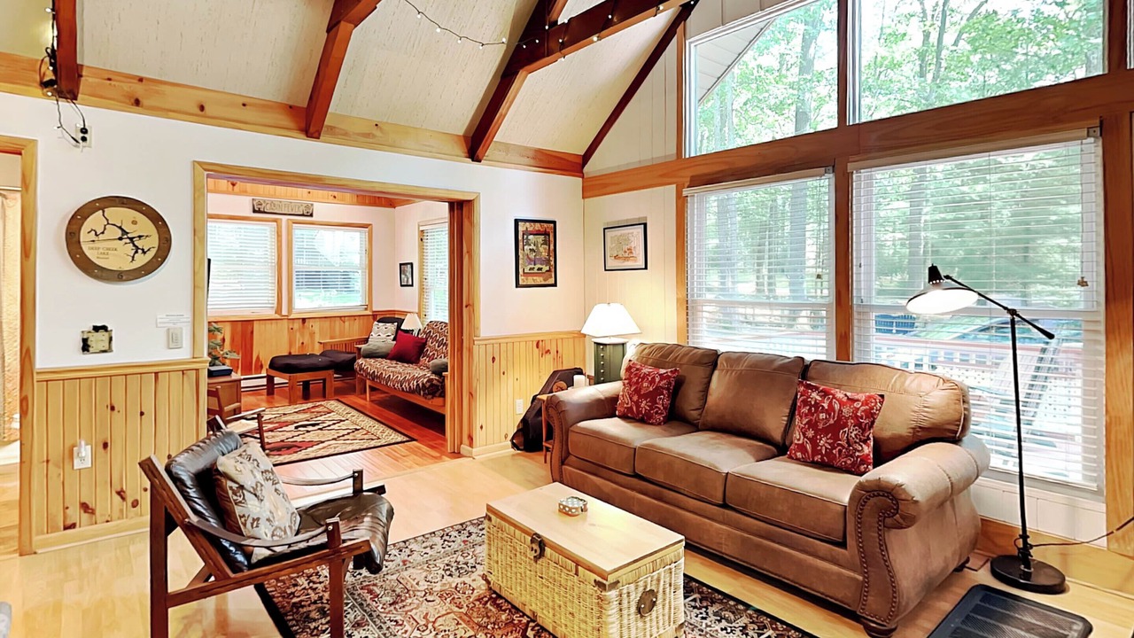 Photo of Bedroom in Sky Valley