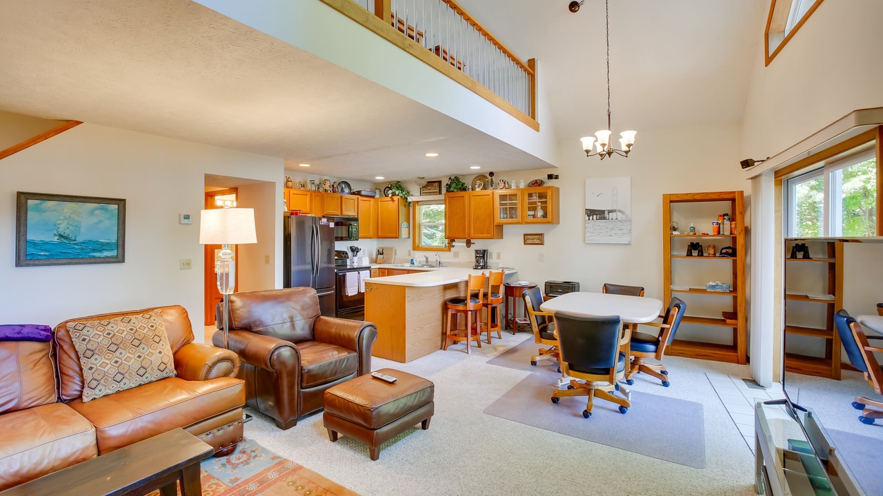 Photo of Livingroom in Interlochen